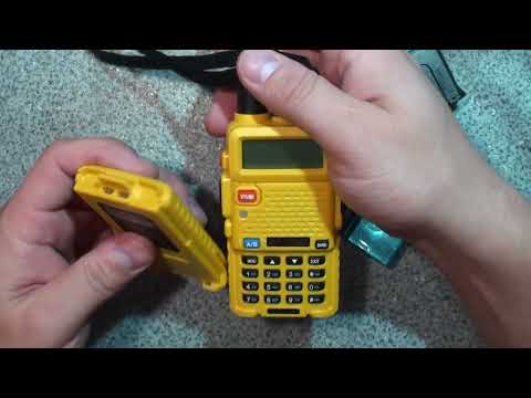 Видео: Рация Baofeng UV-5R УМЕРЛА БАТАРЕЯ, ИЩЕМ АЛЬТЕРНАТИВУ! Нашел, но не все идеально!