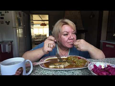 Видео: МУКБАНГ 🍽 СЛАБОНЕРВНЫМ ПРОШУ УДАЛИТЬСЯ. ВЗЯЛАСЬ ЗА СТАРОЕ. ПРИ ВИДЕ ЕДЫ ТЕРЯЮ РАЗУМ.