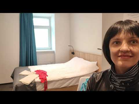 Видео: СВЕЖИЙ обзор на отель izzzi у гостиного двора в САНКТ-ПЕТЕРБУРГЕ