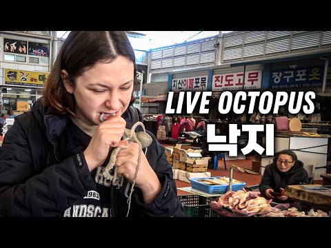Видео: Что продают на деревенском рынке в Корее и что тут делает буддийский монах?