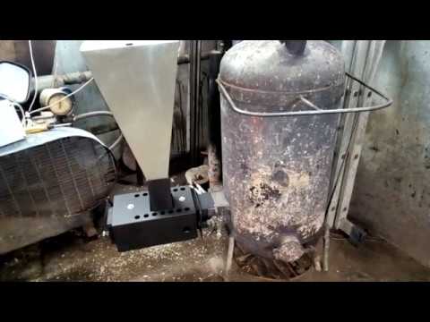 Видео: Пеллетная горелка на опилках? Мои горелки реально на них работают.