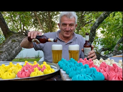 Видео: РАЗНОЦВЕТНЫЕ ХИНКАЛИ - мясо, курица, рыба, грибы в казане на огне. Готовим на юморе.