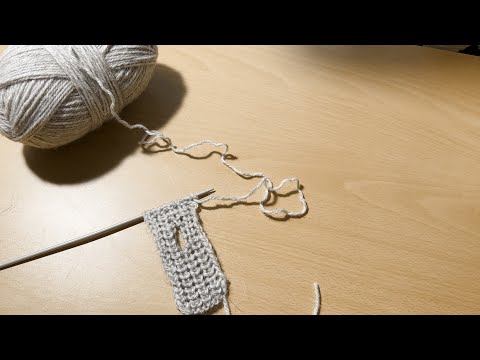 Видео: ➰ Вертикальная петля для пуговицы - Как сделать | Полупатентная резинка | Вязание | Вязание спицами