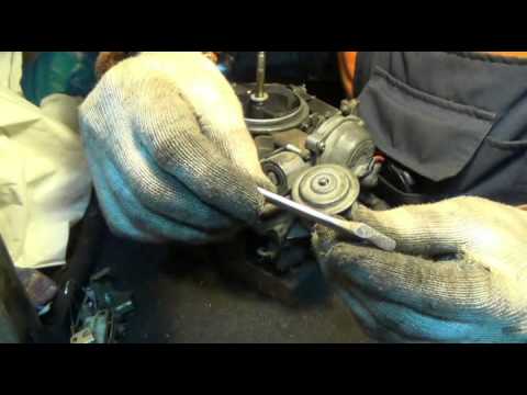 Видео: Неизвестный карбюратор  Требуется помощь