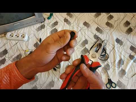 Видео: Ремонт AV шнура для Sega Mega Drive