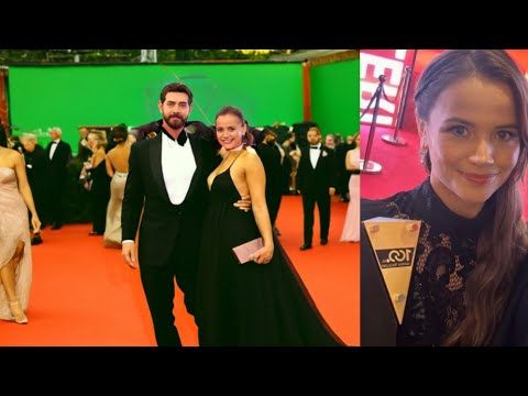 Видео: Ягмур Юкшель со слезами на глазах сказала: «Я посвящаю эту награду человеку, который дал жизнь...