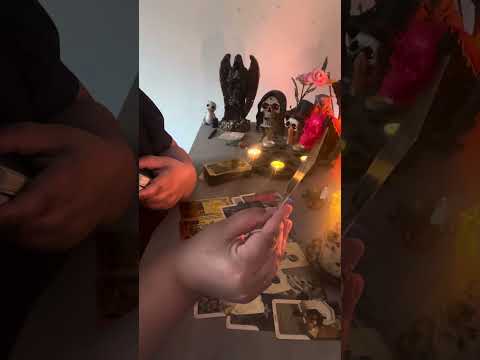 Видео: Кой иска да влезе във вашия живот ?