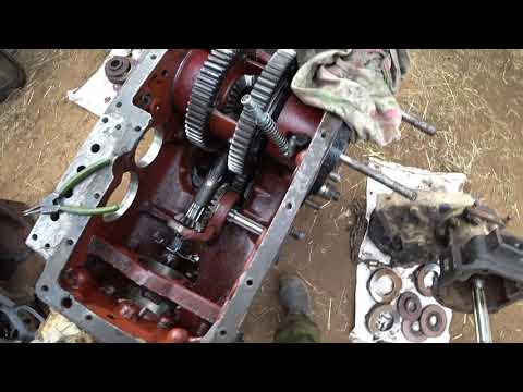 Видео: сборка моста и КПП трактора Т 30\/assembly of the bridge and gearbox of the tractor T 30