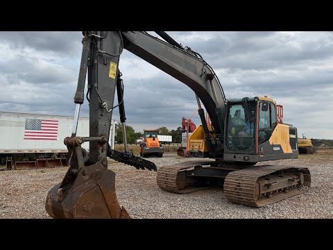 Видео: Продаётся экскаватор Volvo 220 с гидравлическим ковшом