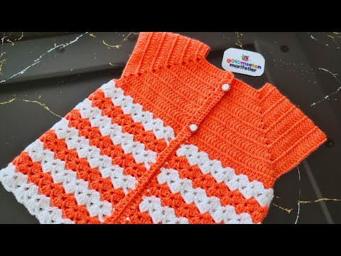 Видео: Как связать жилет для мальчиков и девочек крючком (Вязание жилета-кардигана крючком)