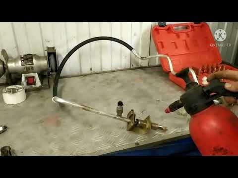 Видео: MEGANE II ремонт трубки кондиционера и замена уплатнительного кольца !!!