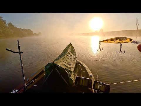 Видео: Ночевка в одиночку на лодке/озере Мондуран