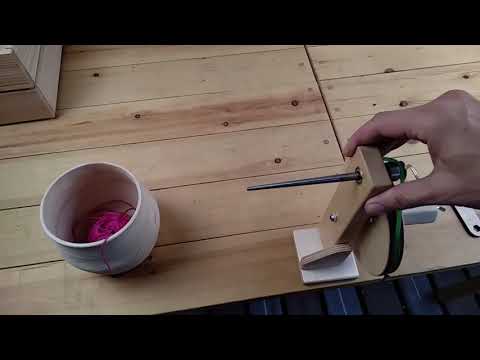 Видео: Намотчик шпуль для ткацких челноков