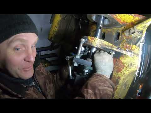 Видео: Восстановление соединительных отверстий в передней раме трактора Кировец 700А