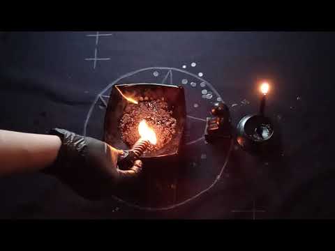 Видео: 🔮 Снятие кладбищенской порчи с возвратом. Защита от колдовства.