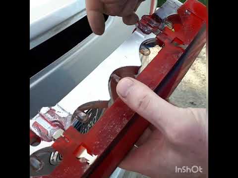 Видео: Замена лампы стоп сигнала форд Мондео 4