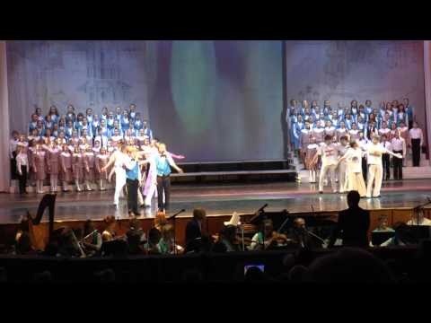 Видео: "Песня о Дружбе" из кинофильма "Макар-следопыт" (солисты:Туркин Григорий, Шевалдин Николай)