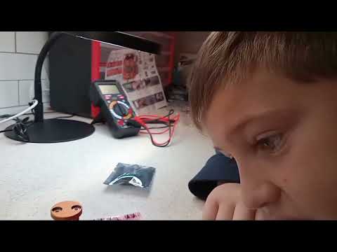 Видео: Блок питания с генератором НЧ