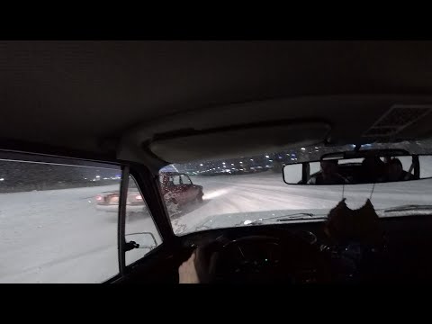 Видео: ЗИМНИЙ ДРИФТ НА ЖИГУЛЯХ / ЗАСТРЯЛ НА РЕЛЬСАХ / УСТАНОВКА СПОРТИВНЫХ РЕМНЕЙ В ЖИГУЛИ