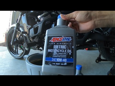 Видео: Kawasaki Vulcan S — Как заменить масло