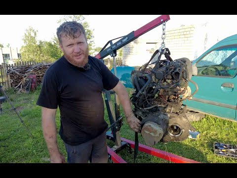 Видео: Как мы переставляли мотор из Рено в Рено!
