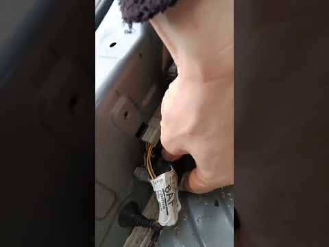 Видео: установка фаркопа на Opel Signum