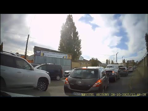 Видео: Жесть  Дебилы За Рулём Morons Behind the Wheel in Kishinev