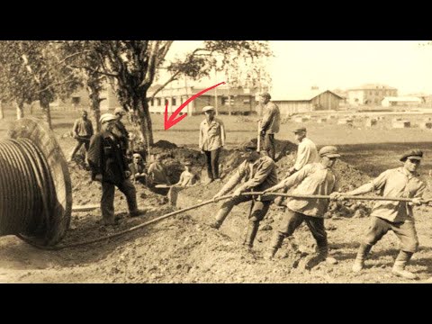 Видео: При прокладке кабеля в степи ОБНАРУЖИЛИ дверь в ПОДЗЕМЕЛЬЕ