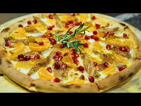 Видео: Пицца с маринованной индейкой и мандаринами