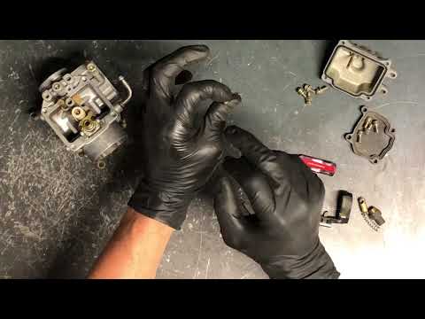 Видео: Как очистить карбюратор от некачественного топлива на ремкомплекте Polaris Magnum 425 Sportsman 4...