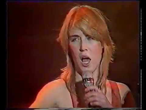 Видео: группа Женская Болезнь, "Что выросло, то выросло!"