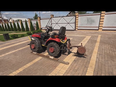 Видео: МТЗ 152. Регулировка плуга перед вспашкой.