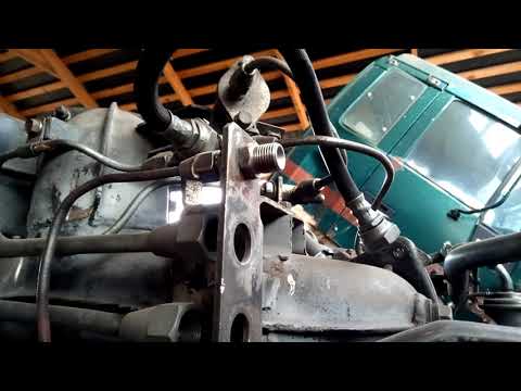 Видео: Разгрузка на Исудзу Гига. Обзор.