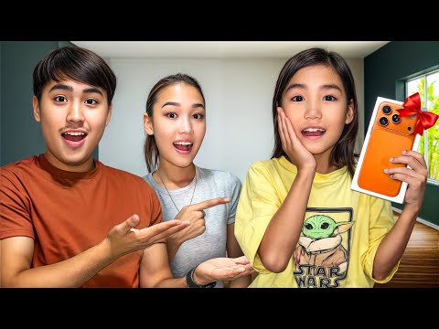 Видео: Көзайымға АЙФОН 17 сыйладық🥳Қуаныштан жылап жіберді🥺❤️