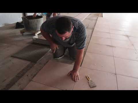 Видео: Кладём керамогранит без СВП супер скорость...