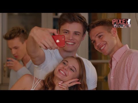 Видео: Охотница**Лола  & Даня**#ШКОЛА.Недитячі ігри.