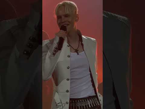 Видео: SHAMAN - РОДНАЯ (новая версия) ❤ Крокус, 09.03.2024