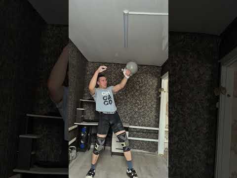 Видео: Гиря 32кг рывок 10мин 78+62=140раз. (04.11.2025)