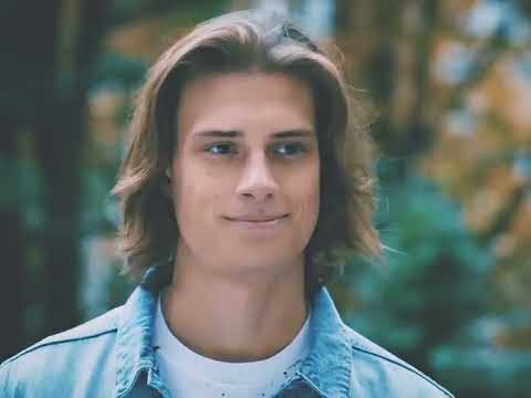 Видео: Лёша и Ксюша - Не надо быть сильной.