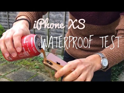 Видео: Водоустойчив ли е iPhone XS?