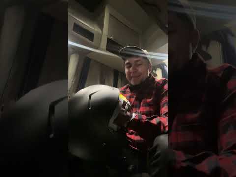 Видео: Шлем Hjc i20.  #Дюймовые ключи#