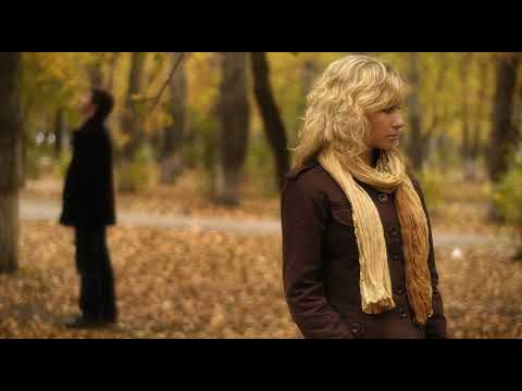 Видео: Желтые листья медлено Люся Калгина