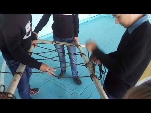 Видео: Туристическая вязка носилок