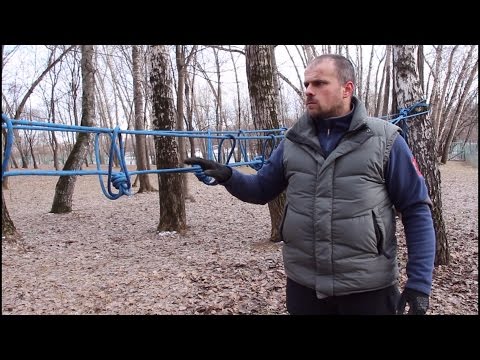 Видео: Школа безопасности. Гамак из основной веревки, ночевка на дереве.
