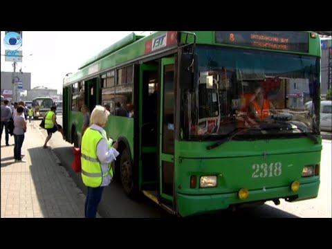 Видео: В Новосибирске прошёл рейд, в ходе которого проверили санитарное состояние автобусов и троллейбусов