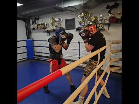 Видео: #бкгрушабокс #PrideClubNikolayTeam #boxing🥊 Бокс в БК "Груша"