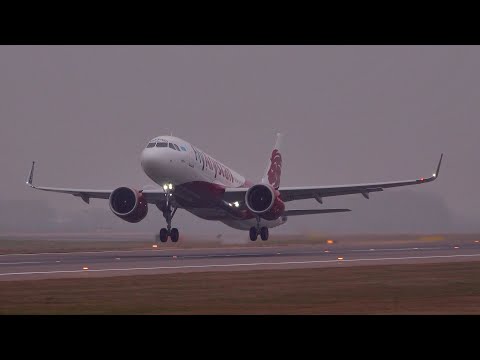 Видео: Туман по-алматински: самолёты видно только на взлёте и на пробеге после посадки.