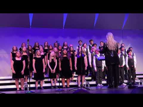 Видео: Школьный хор Сабрина поёт 🎤🎶