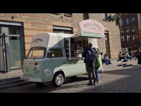 Видео: Секрет австралийских пончиков ручной работы 🍩 ... из Берлина! | Streetfood