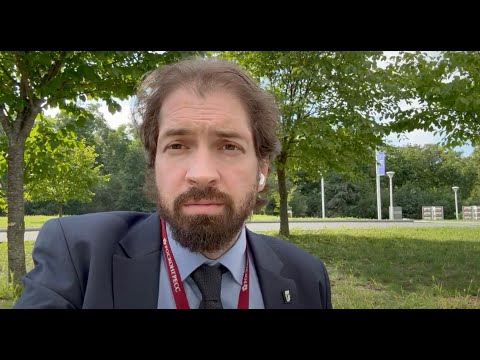 Видео: Синхронист как интерпретатор?